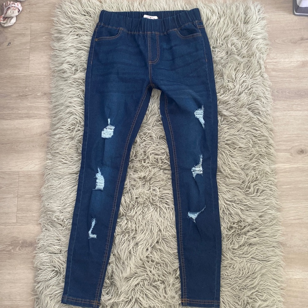 Distressed denim stretch jeans!